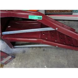 Pair of vehicle ramps