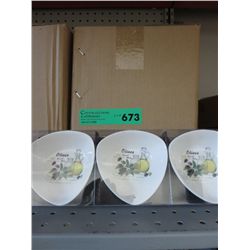 Case of olive dishes