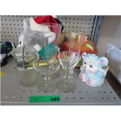 10 x assorted decorative items