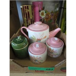 Glass & ceramic decorative items