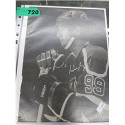 Signed photo of Wayne Gretzky