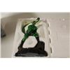 Image 3 : THE SCORPION, LIMITED EDITION, BOWEN STATUE 873/1000