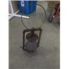 Image 2 : ANTIQUE HURRICANE LANTERN