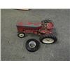 Image 2 : VINTAGE METAL TOY TRACTOR