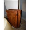 Image 1 : CABINET DOOR - 4