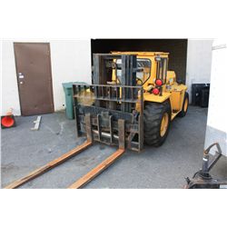 2008 SELLICK SG-60R LOW PROFILE FORKLIFT 6000LB CAPACITY,