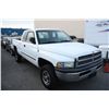 Image 2 : 2001 DODGE RAM 1500 2DR PU, WHITE, VIN # 1B7HF13Y41J549916