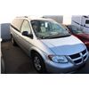 Image 2 : 2002 DODGE GRAND CARAVAN, PASSANGER VAN, GREY, VIN# 2B4GP44R82R725751