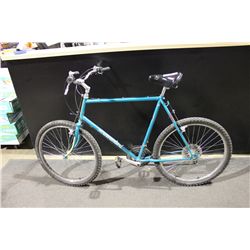 GREEN KUWAHARA 18 SPEED HYBRID BIKE