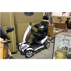 FREEDOM MOBILITY VITA S12-T, 4 WHEEL ELECTRIC MOBILITY SCOOTER WHITE