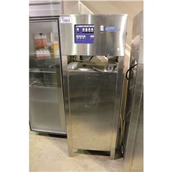 POLAR BEAR STAINLESS STEEL STEAM DISTILLATION SYSTEM WITH STORAGE TANK