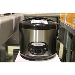 SUNPENTOWN SC-2010 STAINLESS STEEL RICE COOKER (NOT IN BOX)