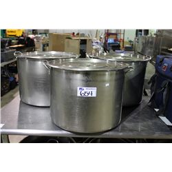 LOT OF LARGE STAINLESS STEEL SOUP POT
