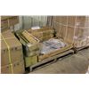 Image 2 : PALLET OF ASSORTED WEIGHTLIGTING MACHINE PARTS
