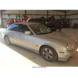 2000 - JAGUAR S-TYPE