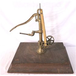 Salesman Sample/Patent Model ? Water Pump