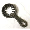 Image 1 : Cast Iron Skillet Style Hand Corn Sheller