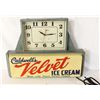 Image 2 : Velvet Ice Cream Clock