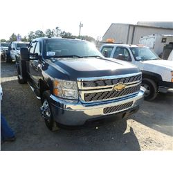 2011 CHEVROLET 3500HD CREW CAB 4X4 FLATBED, S/N 1GB4K0CL2BF123787, DURAMAX DIESEL, ALLISON A/T, CM C