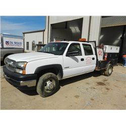 2003 CHEVROLET 3500 CREW CAB FLATBED SERVICE TRUCK, S/N 1GCJK33G83F101331, GAS, A/T, 9' STEEL CUSTOM