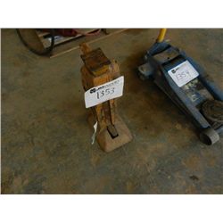 15 TON MECHANICAL JACK