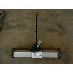36" PORTABLE PULL MAGNET