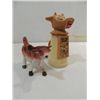 Image 2 : LOT 2 COW CREAM POURERS, CERAMIC & PLASTIC.