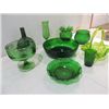 Image 2 : LOT 9 VINTAGE EMERALD GREEN GLASSWARE: COMPOTE,