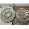 Image 3 : LOT 5 VINTAGE 1930S TO 60S CHRYSLER HUBCAPS