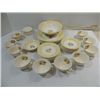 Image 1 : LOT 32 VINTAGE FRENCH SAXON CHINA POPPY PATTERN