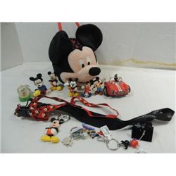 LOT 13 MICKEY MOUSE COLLECTIBLE ITEMS: FIGURINES,