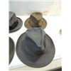 Image 2 : LOT 5 VINTAGE 1940S MENS QUALITY FEDORA: DOBBS,