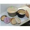 Image 2 : LOT 4 VINTAGE LADYS (2) HAT BOXES & (2) WIG BOXES