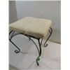 Image 2 : 16X16 CONTEMPORARY WROUGHT IRON VANITY SEAT