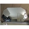 Image 2 : LOT 7 DINING PLACE MATTS BEVELED GLASS MIRRORS