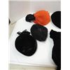 Image 2 : LOT 8 VINTAGE 1950S LADYS FORMAL VELVET HATS