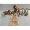 Image 1 : LOT 17 CERAMIC COLLECTIBLES: ROOSTER, GINGERBREAD