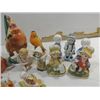Image 2 : LOT 17 CERAMIC COLLECTIBLES: ROOSTER, GINGERBREAD