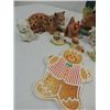 Image 3 : LOT 17 CERAMIC COLLECTIBLES: ROOSTER, GINGERBREAD