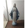 Image 1 : 33"H CEMENT VINTAGE MOTHER MARY RELIGOUS STATUE