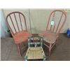 Image 2 : LOT 3 PRIMITIVE CHAIRS: 2 HOOP BACK (BENT WOOD) &