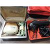 Image 2 : LOT 16 TRAVEL PERSONAL CARE COLLECTIBLES: 1940S