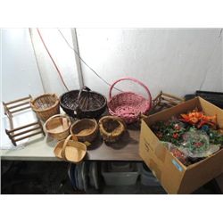 LOT 7 VINTAGE REED WOVEN ASSORTED SIZES BASKETS &