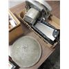 Image 4 : ASSORTED LOT OF HOME REPAIR ITEMS: DOOR BELL,