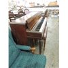 Image 2 : VINTAGE LESTER MAPLE WOOD SPINNETT PIANO & BENCH
