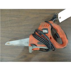 BLACK & DECKER ELECTRIC RECIPOCATING TREE TRIMMER