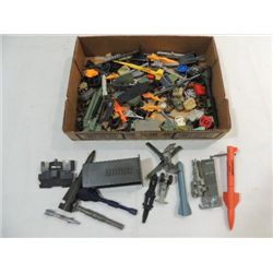 BOX LOT VINTAGE GI JOE PARTS & PIECES: BACK PACKS,