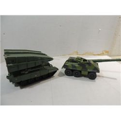 LOT 2 VINTAGE GI JOE VEHICLES: 1985 BRIDGE LAYER,