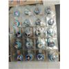 Image 2 : LOT 150 1985 FUN FOODS BASEBALL TEAM BUTTONS