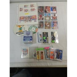 LOT 21:18 ASSORTED BASKETBALL COLLECTIBLE CARDS,